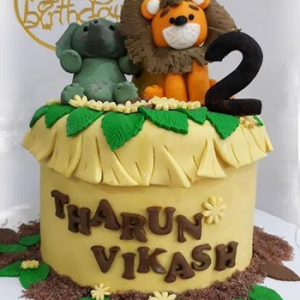 jungle theme cake