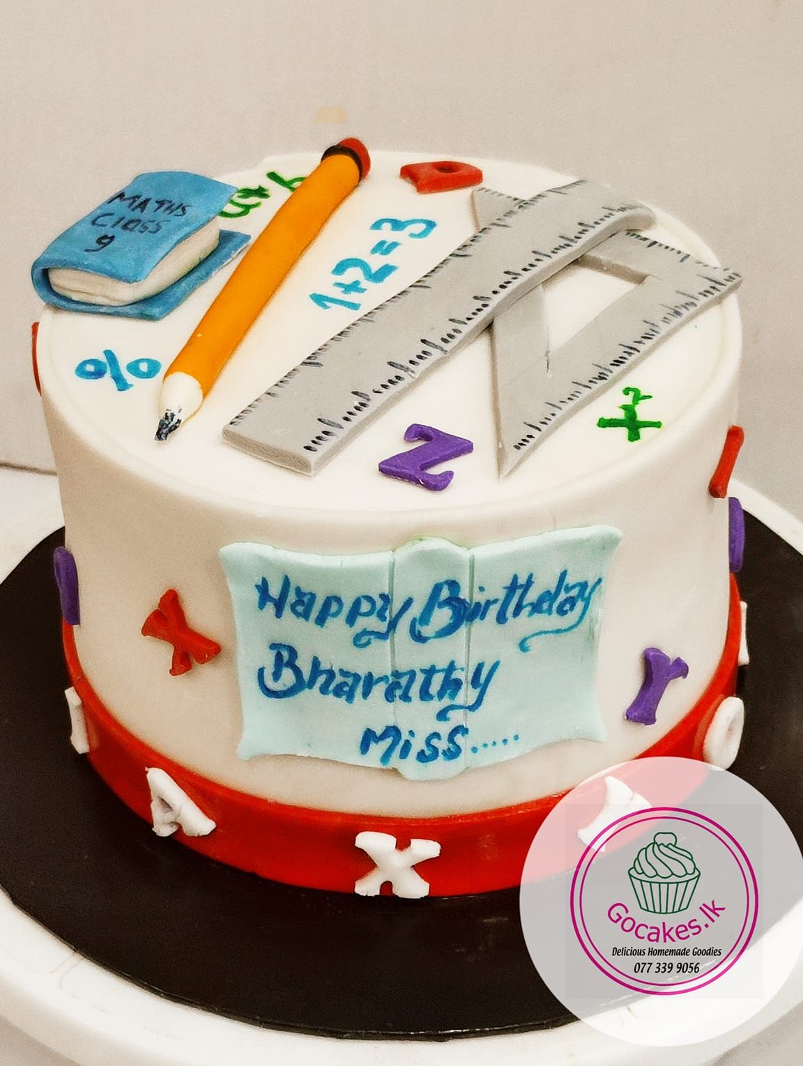This Baker Made A Cake Of Math Formulas Perfect For Math Geniuses! - WORLD  OF BUZZ